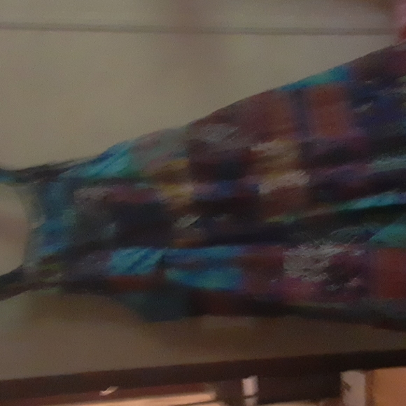 Dresses some new medium  to large - Picture 7 of 14